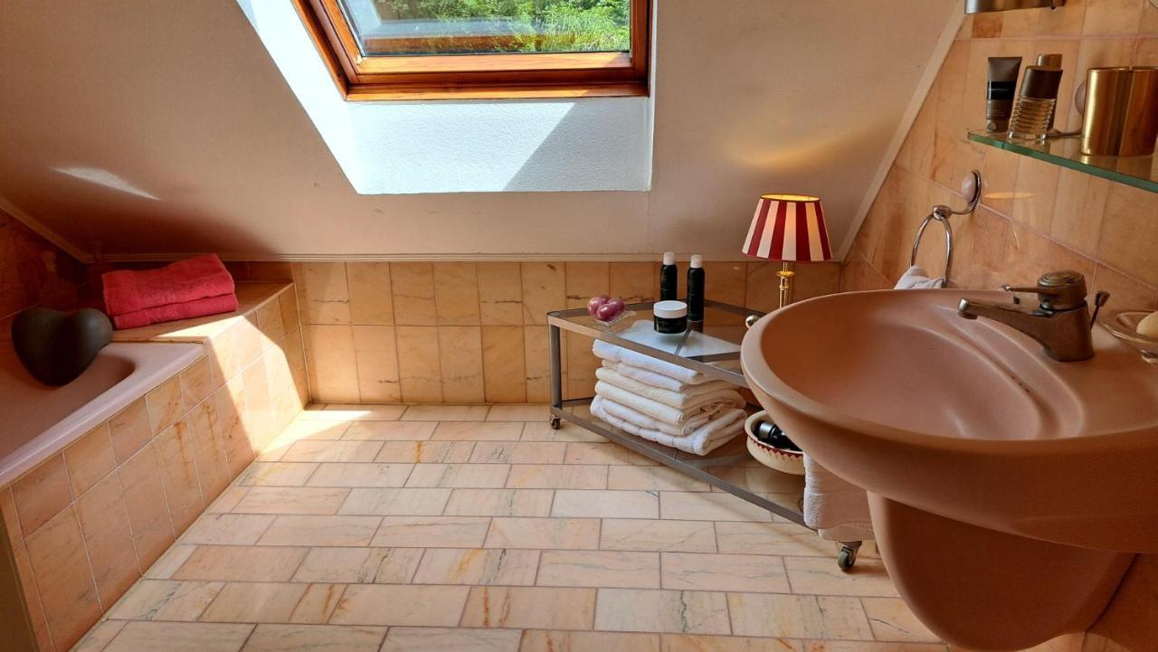 Ferienwohnung In Bad Wilhelmshoehe Weltkulturerbe Кассель Экстерьер фото